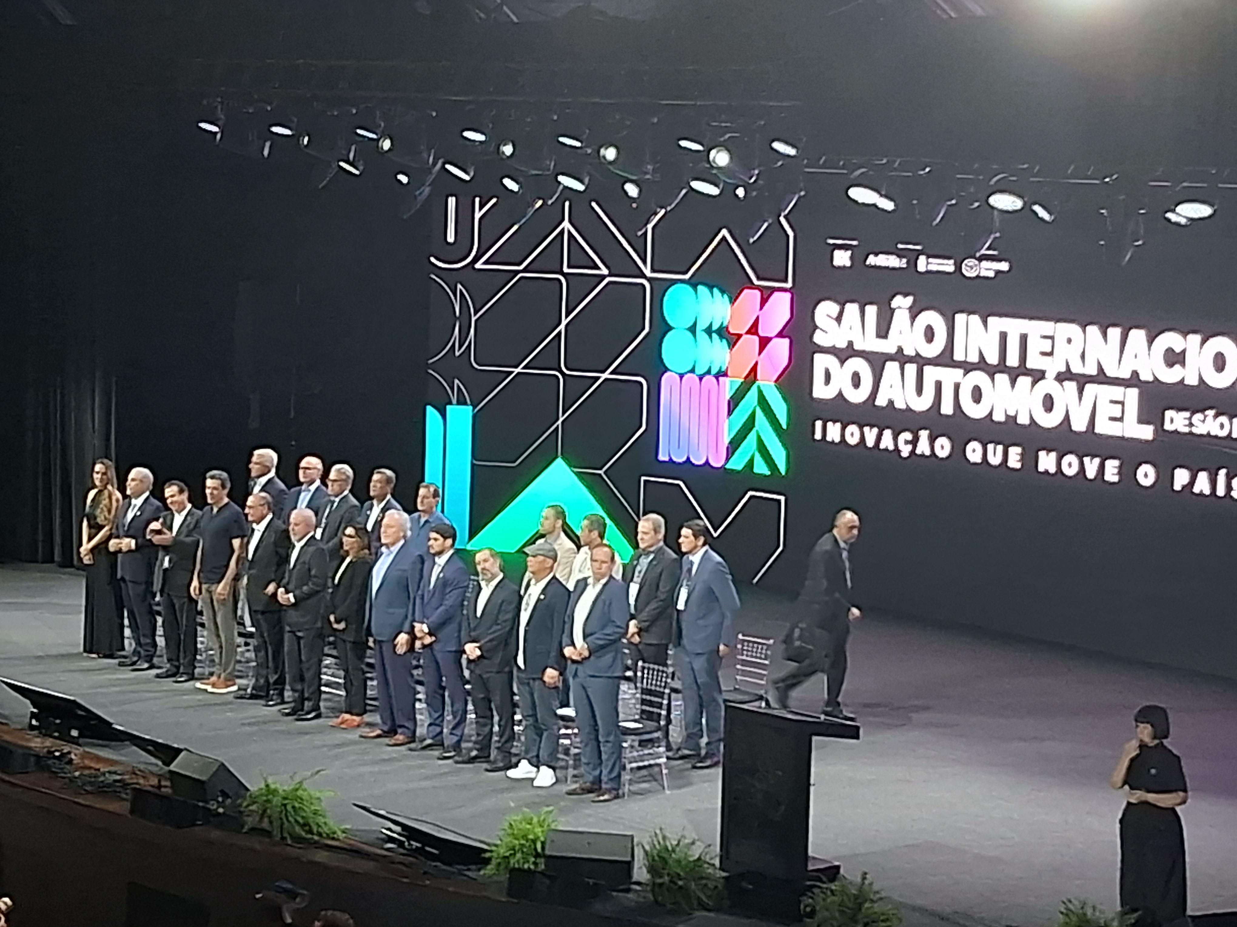 Lula comemora decisão de Trump de cortar tarifas sobre produtos brasileiros, fala em 'respeito' e diz que as coisas 'vão acontecer'