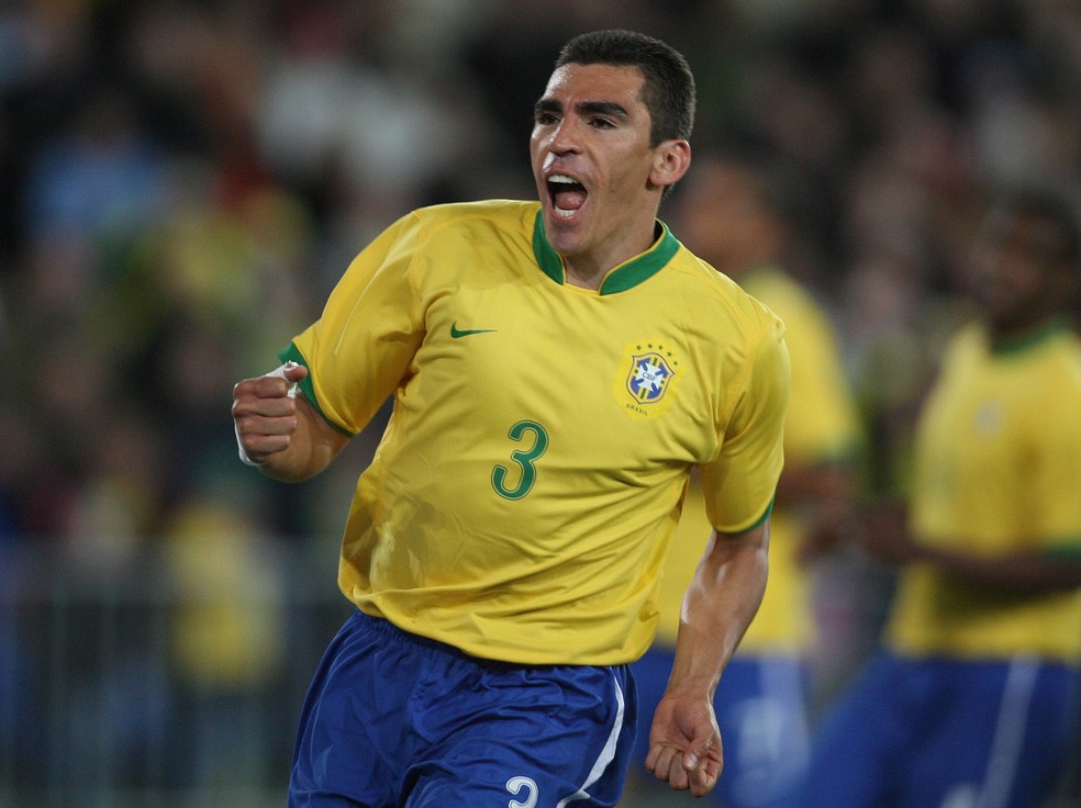 Ex-zagueiro Lúcio foi capitão da seleção brasileira — Foto: Fernando Maia