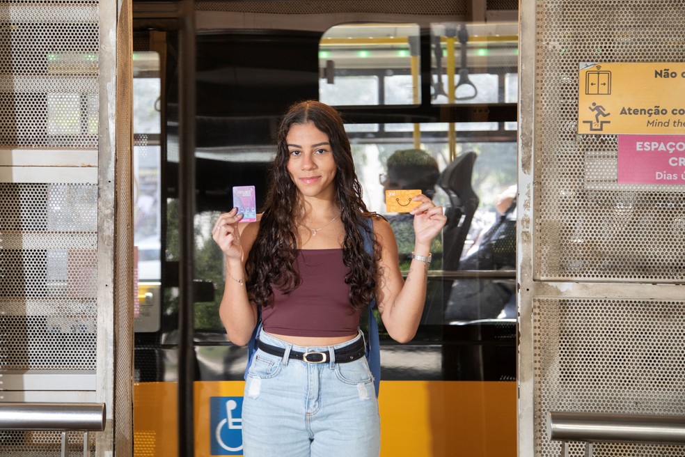 Júlia Couto, a influencer que virou a 'rainha da reclamação' do Jaé — Foto: Ana Branco / Agência O Globo