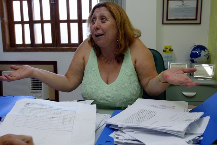 Ex-prefeita de Magé é condenada a mais de 80 anos de prisão por falsificação de documentos e falsidade ideológica - QTU Questões do Universo