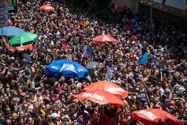 Rio espera público de 8 milhões de pessoas no carnaval deste ano; 6,8  milhões apenas nos blocos