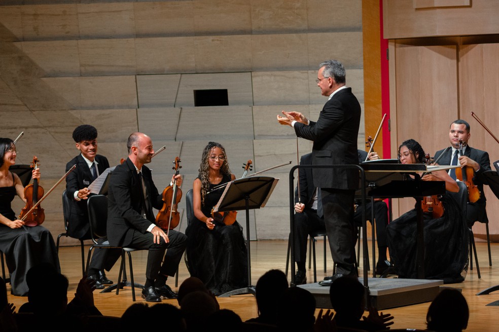 Maestro José Renato Accioly — Foto: Augusto Cataldi/Orquestra Criança Cidadã/Divulgação