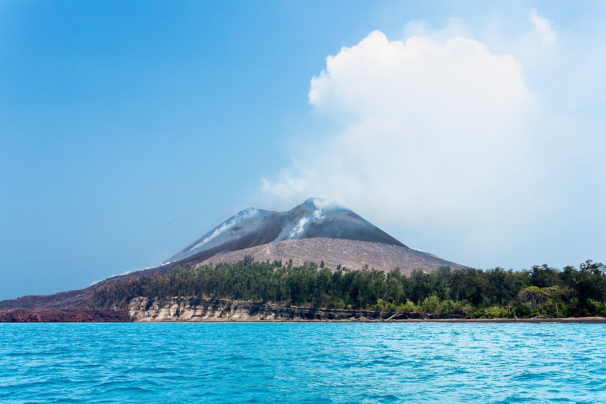 Crítica: 'Krakatoa', de Veronica Stigger, associa fantasmas, diário de viagem e erupções em narrativas sobre prazer