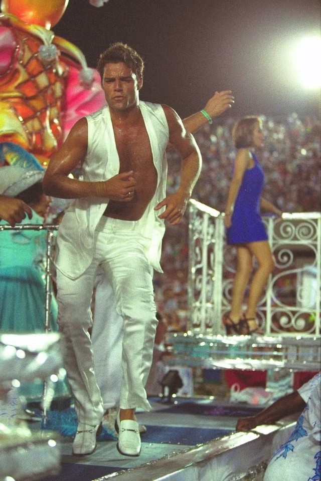 Ricky Martin veio para o carnaval: ‘#TôNoRio’