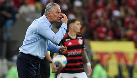 Flamengo pode ter mudanças no time titular contra o Palmeiras: 'preparar para o jogo no sintético'