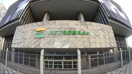 Conselho da Petrobras vê ‘ameaça’ e suspende decisão sobre pagamento de quase R$ 1 bi à Sete Brasil