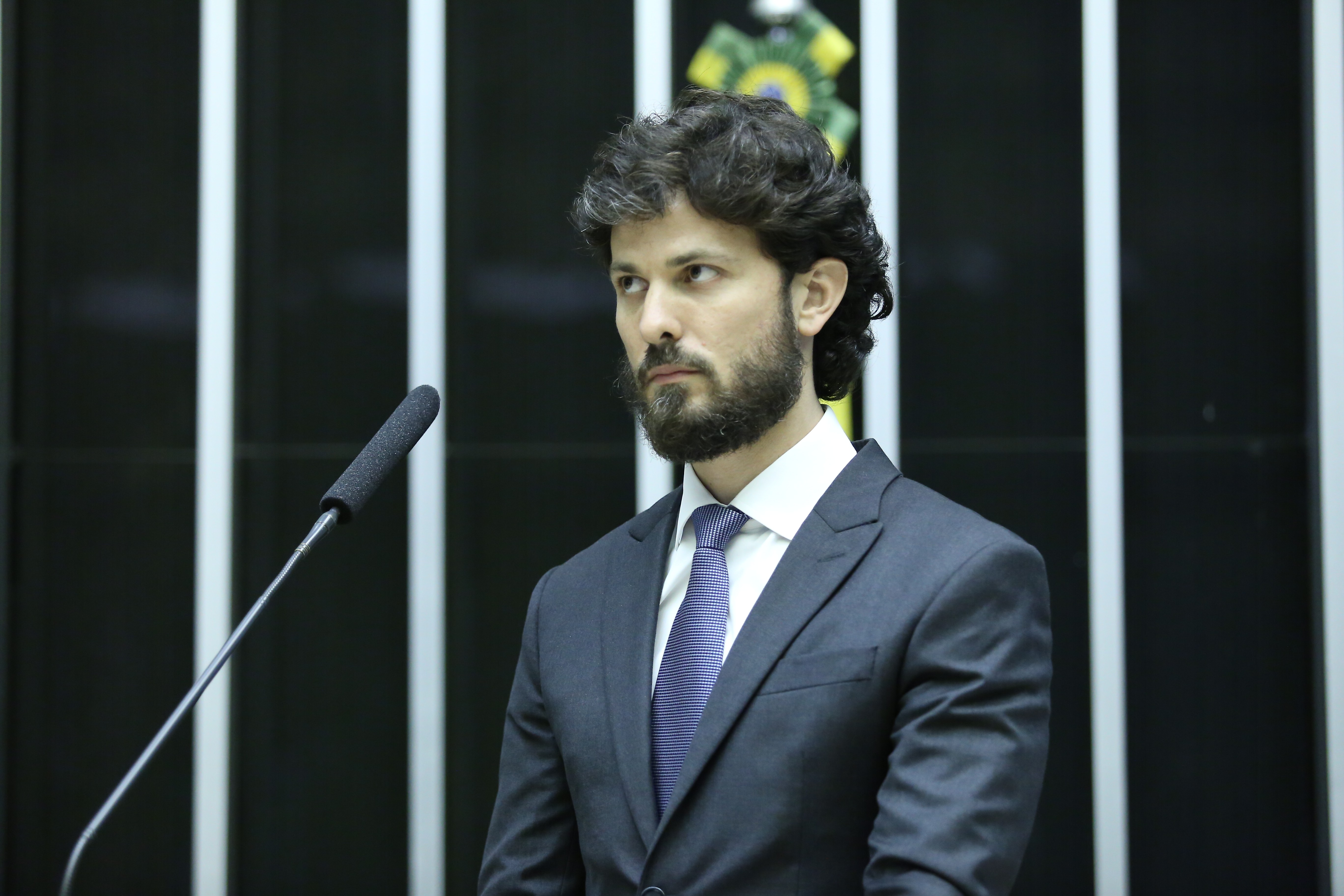 Aliado de Cunha, articulador de Zema e histórico de rompimentos: quem é Marcelo Aro, favorito para palanque de Flávio em MG