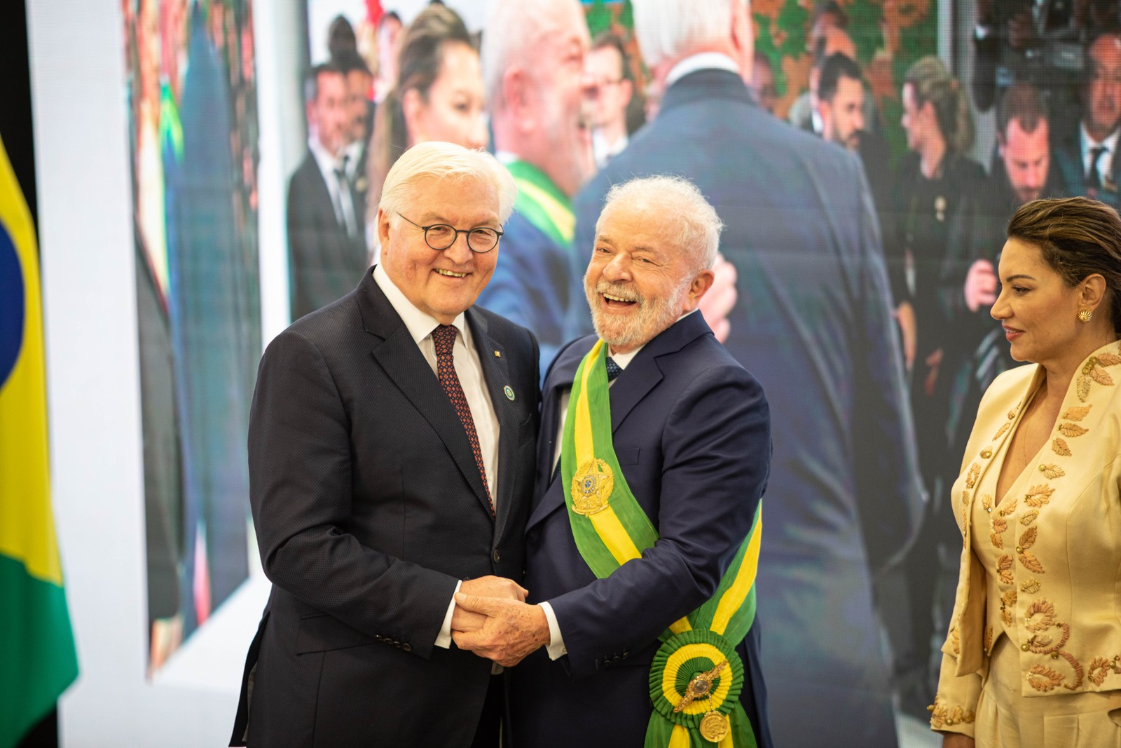 Lula e o presidente da Alemanha, Frank-Walter Steinmeier — Foto: HERMES DE PAULA