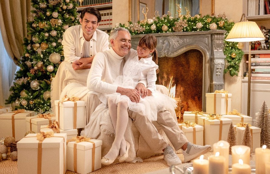 O filho de Andrea Bocelli, Matteo Bocelli, compartilha uma imagem  emocionante com Amos e Virginia Bocelli