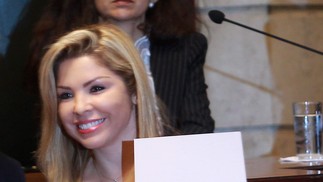 Verônica Costa durante cerimônia de diplomação dos vereadores na Câmara Municipal, em dezembro de 2012 — Foto: Gabriel de Paiva/ Agência O Globo