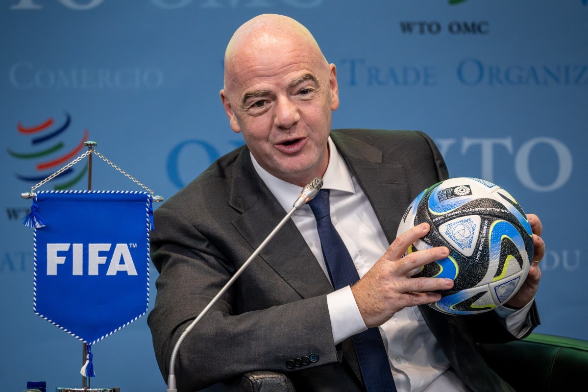 Após projeto fracassado, Infantino afirma contar com amplo apoio para presidir a Fifa; candidaturas terminam em menos de um mês