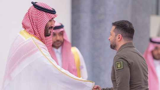 Todos querem o ditador saudita