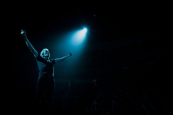 103980167-sc-roger-waters-na-