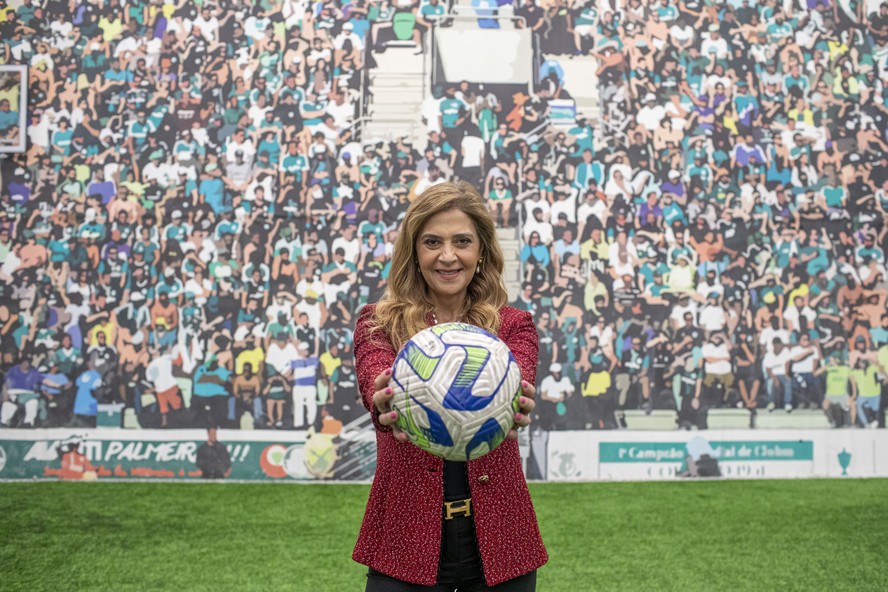 Leila Pereira, presidente do Palmeiras, falou francamente sobre vários temas
