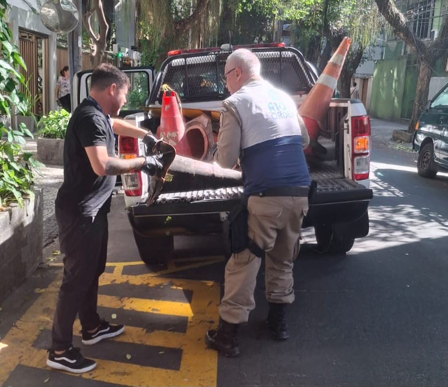 Prefeitura apreende 78 cones que faziam reserva de vagas públicas na Zona Sul - QTU Questões do Universo
