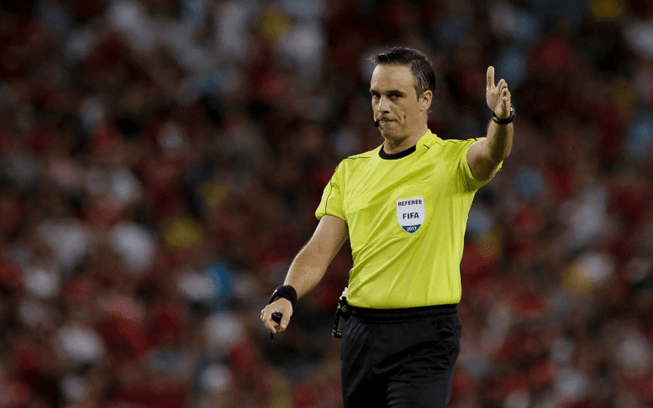 Arbitragem de Patrício Loustau foi ótima na final da Libertadores