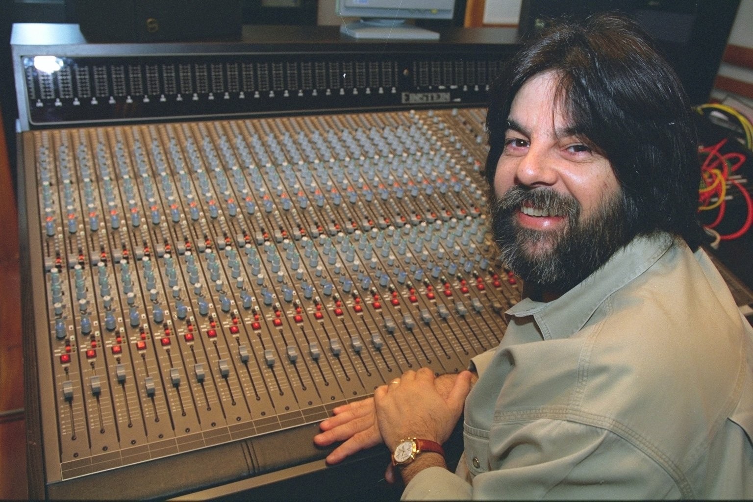 Morre o produtor musical e engenheiro de som Moogie Canazio, aos 70 anos