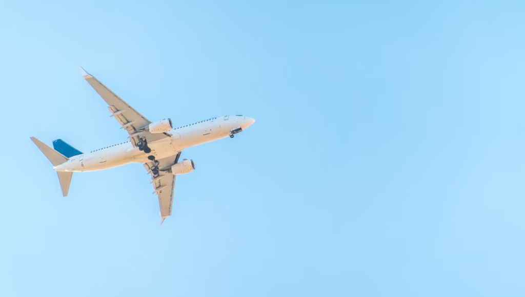 Avião cargueiro some em voo no Paquistão com 5 tripulantes