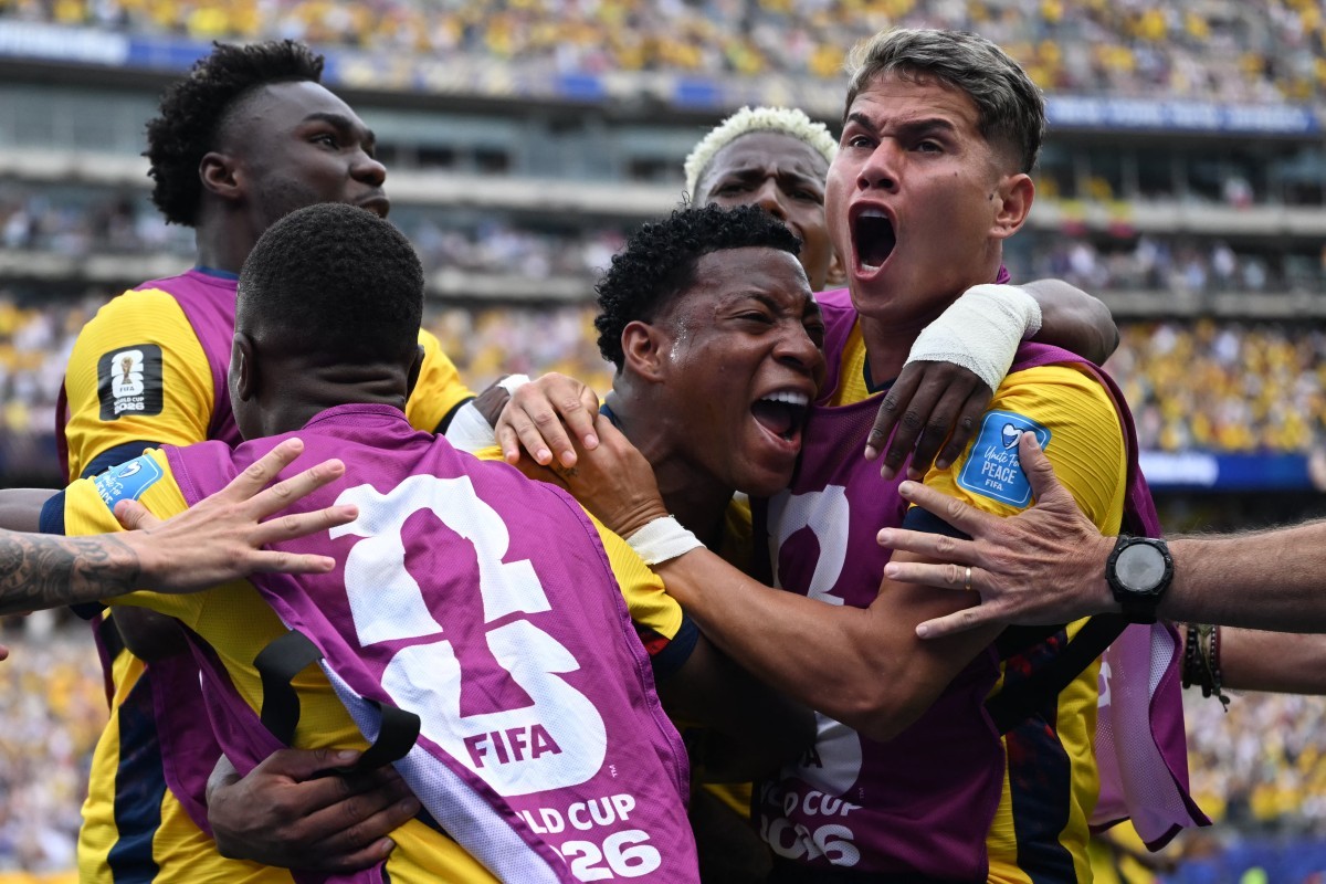 Plata marca contra Alemanha e inflama torcida do Fla