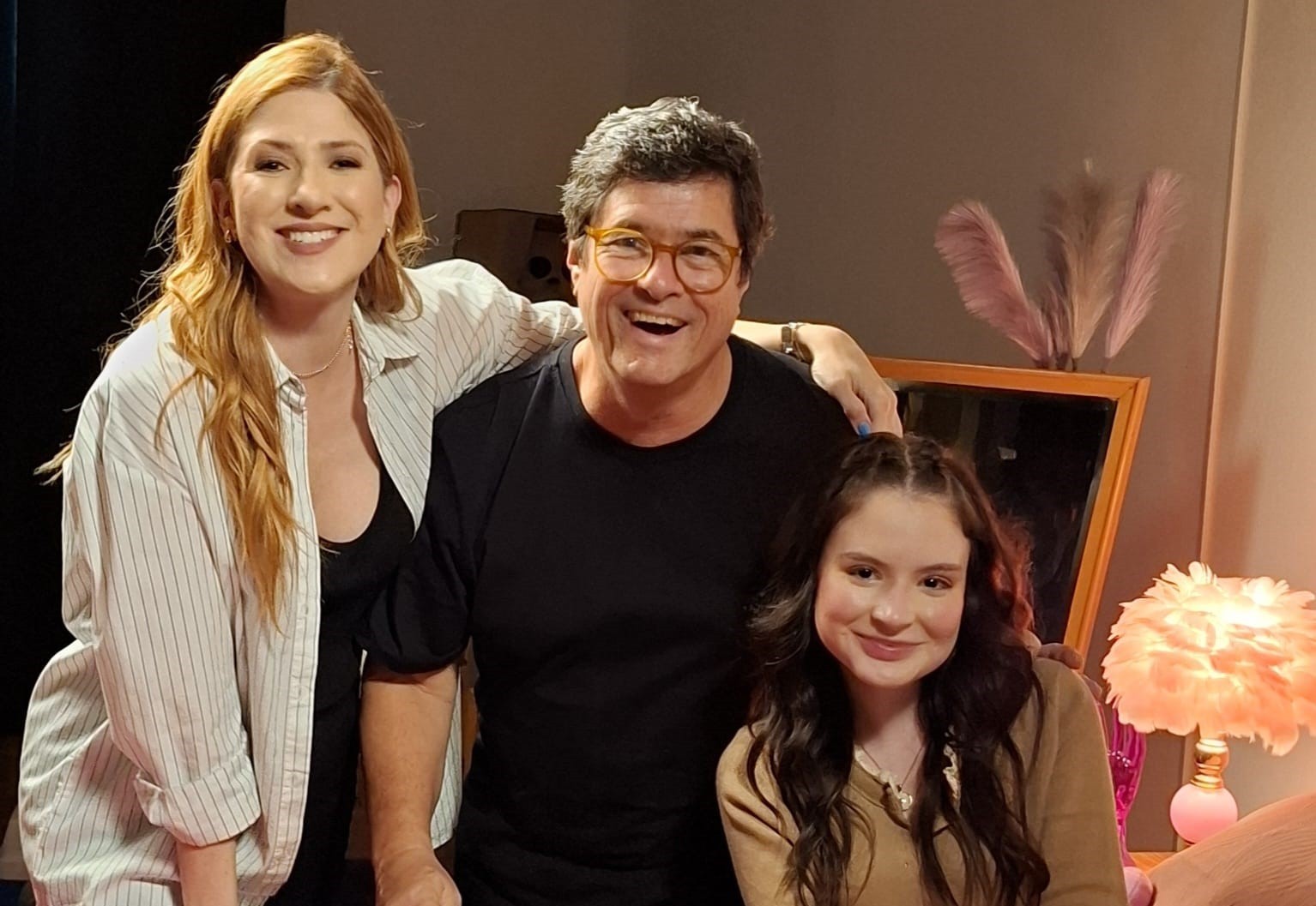 Dani Calabresa, Sophia Valverde e Marcos Pitombo farão o primeiro microdrama de humor do Globoplay