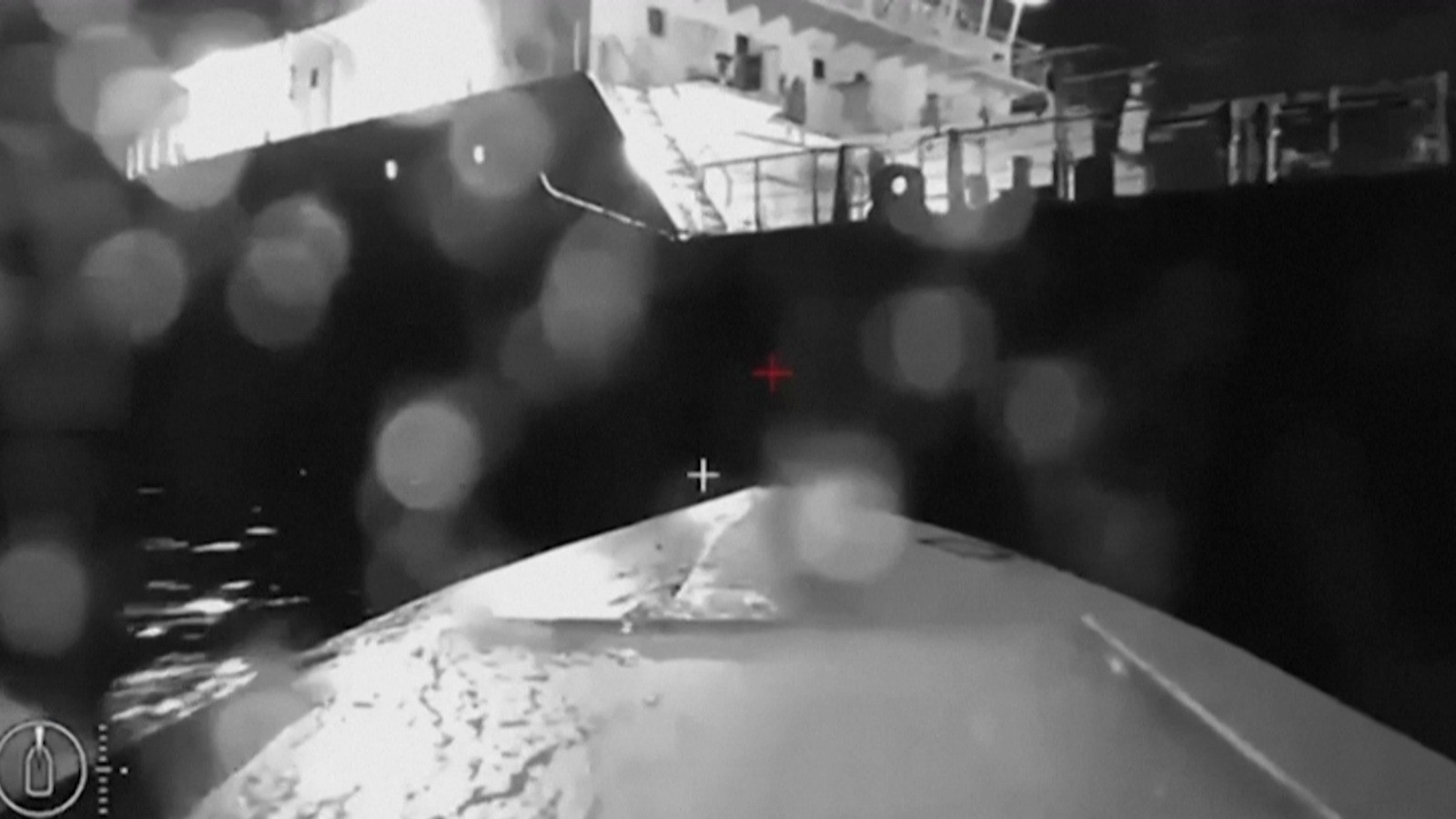 Drones da Ucrânia atingem terminal de petróleo no sul da Rússia, afirma Moscou