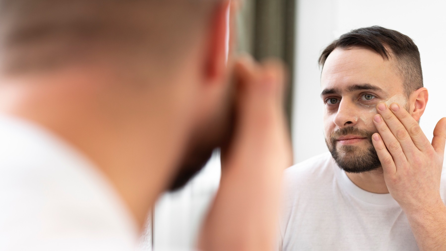 Por que cada vez mais homens estão falando sobre cuidados com a aparência