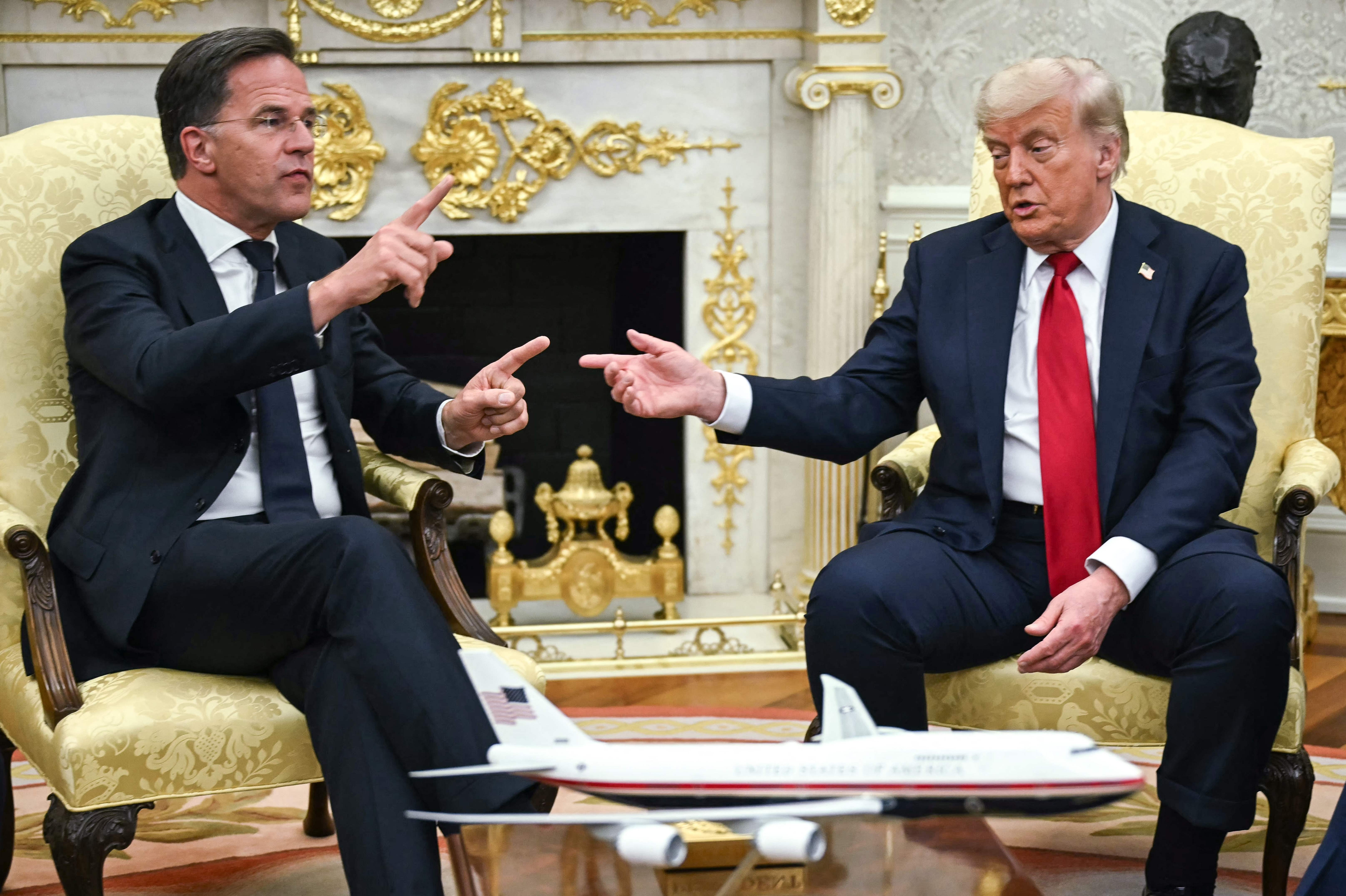 Chefe da OTAN saúda anúncio de Trump sobre envio de tropas para a Polônia