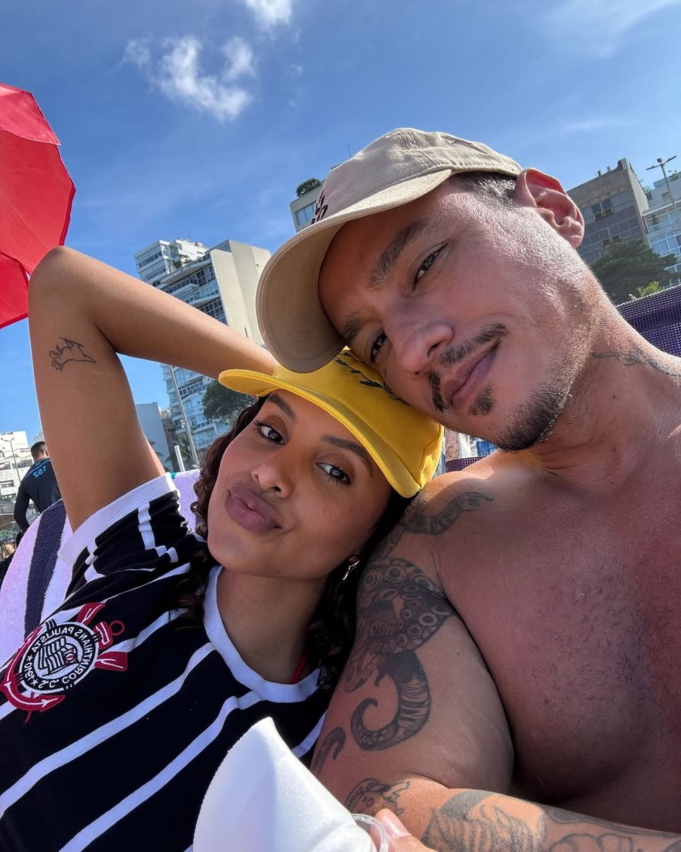 A campeã do'BBB 18' Gleici Damasceno vai passar o primeiro Dia dos Namorados com Charles Alvarenga, músico do grupo Chuvisco — Foto: Reprodução/Instagram