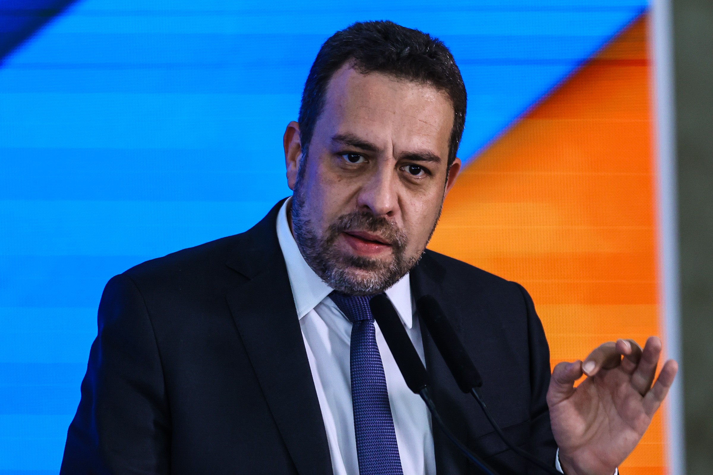 Boulos fala em 'omissão' de governadores, enquanto Planalto tenta negociar com estados subvenção ao diesel