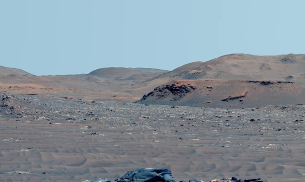 Imagens da cratera Jazero, em Marte, capturadas pelo robô Perseverance, na Nasa Reprodução/NASA/JPL-Caltech/ASU/MSSS — Foto: Reprodução