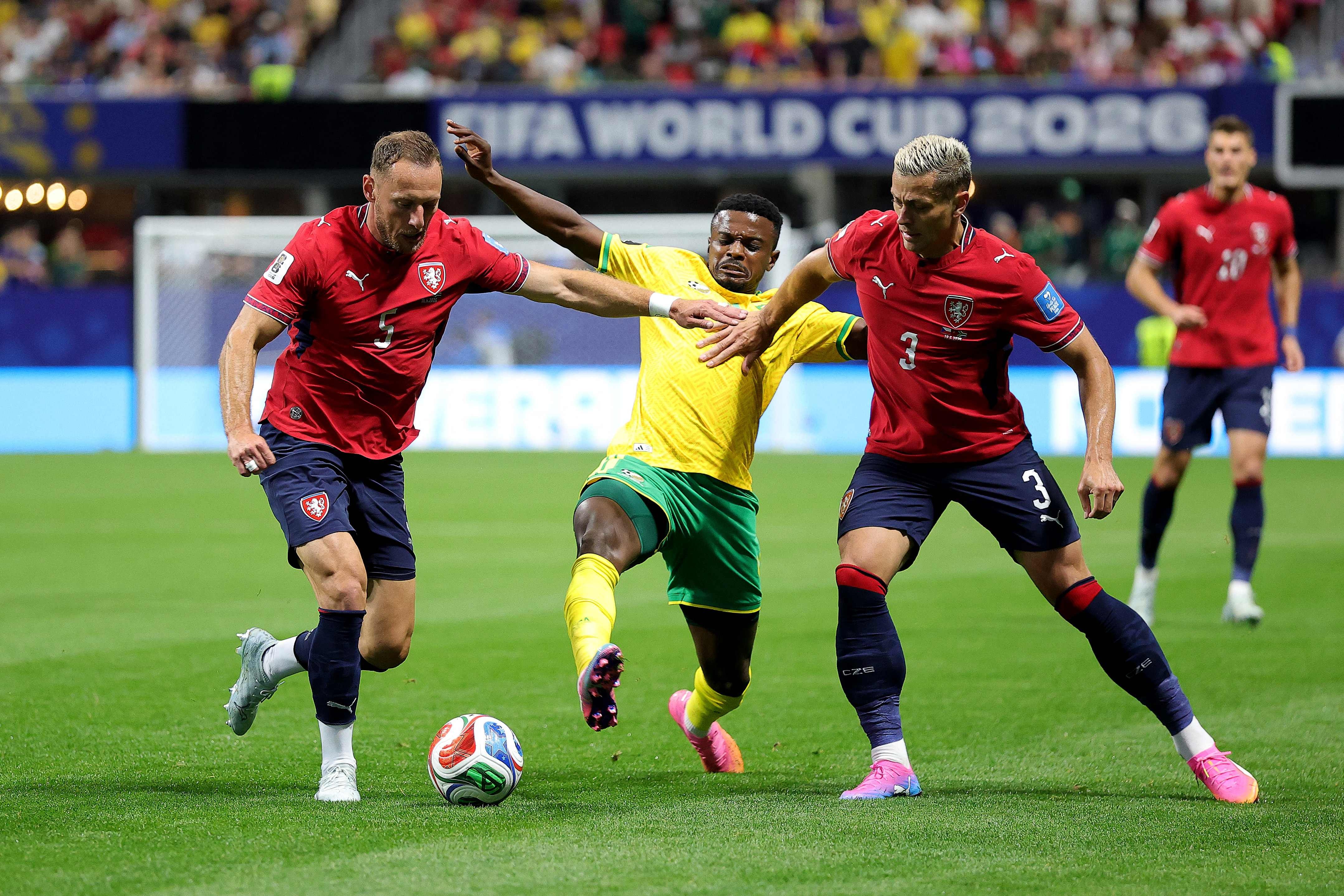 Tchéquia 1 X 1 África do sul: Após europeus abrirem o placar, os sul-africanos equilibraram o jogo e conseguem empatar na reta final; siga ao vivo