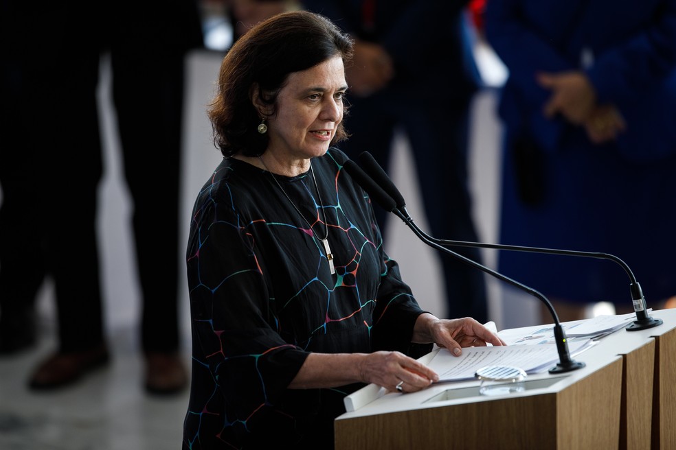 Ministra da Saúde, Nísia Trindade em evento no Palácio do Planalto — Foto: Brenno Carvalho / Agência O Globo