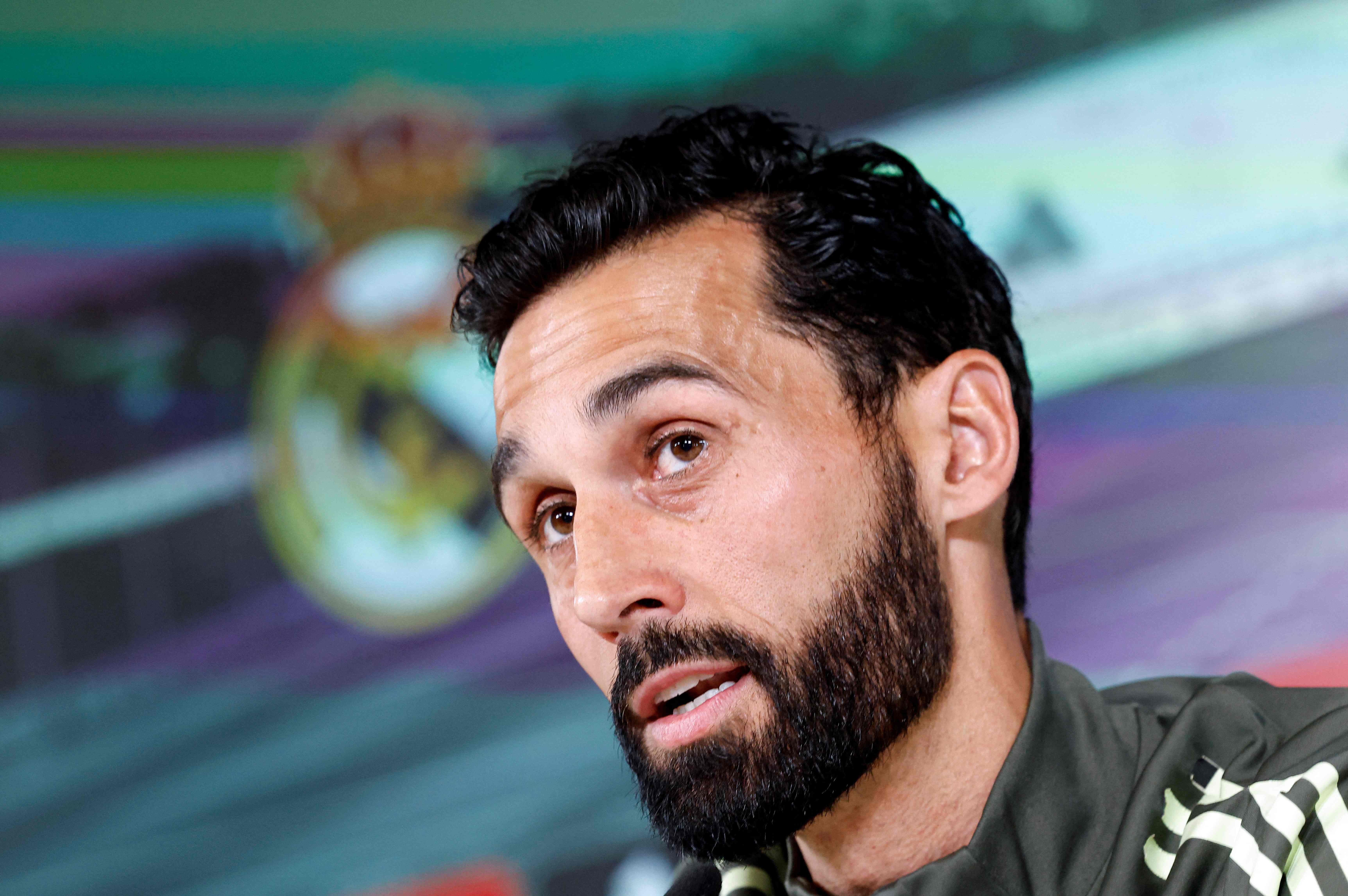 Com Mourinho cotado, Arbeloa confirma saída do Real Madrid: 'Sem arrependimentos'