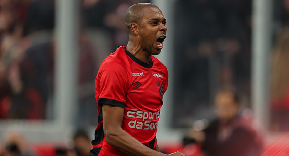 Fernandinho, do Athletico &mdash; Foto: Jos&eacute; Tramontin/athletico.com.br