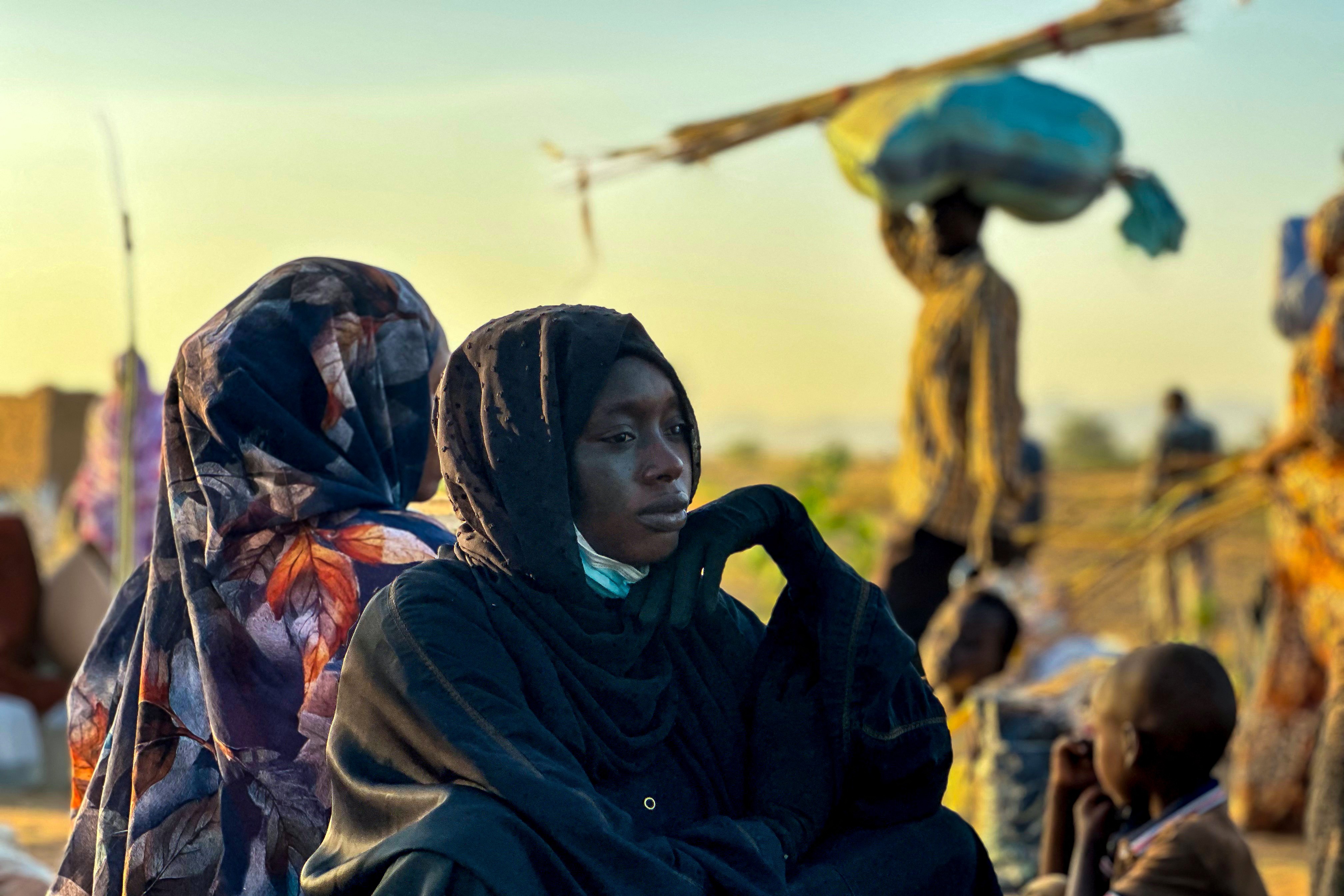 Cortes de ajuda humanitária deixam 1 milhão de meninas e mulheres sem assistência e duplicam violência sexual em conflitos