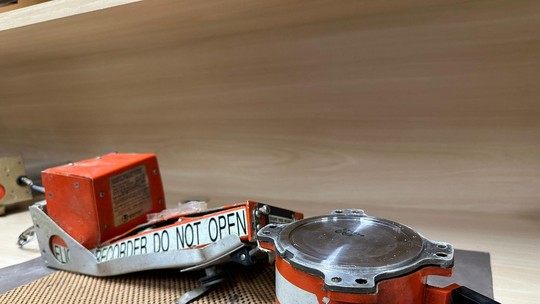 Caixa-preta de avião da Voepass gravou gritos, estrondo e pergunta de copiloto Caixa-preta de avião da Voepass gravou gritos, estrondo e pergunta de copiloto