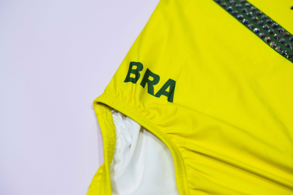 Detalhe do novo collant da seleção brasileira feminina de ginástica artística para o Mundial de Jacarta — Foto: MeloGym/CBG