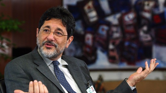 TCU livra ex-presidente da Petrobras de punição por fraude na Repar 