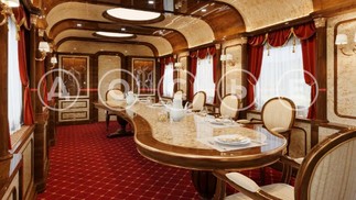 Trem de luxo reformado para Vladimir Putin tem spa, academia, restaurante e blindagem completa — Foto: Dossier Center