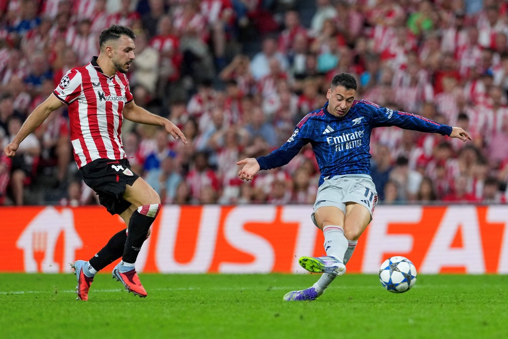 Gabriel Martinelli fez um gol e deu uma assistência — Foto: Cesar MANSO / AFP