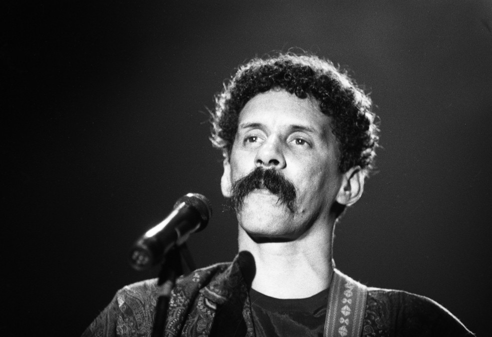 Gonzaguinha em show no Canecão, em 1989 — Foto: Antonio Nery / Agência O Globo