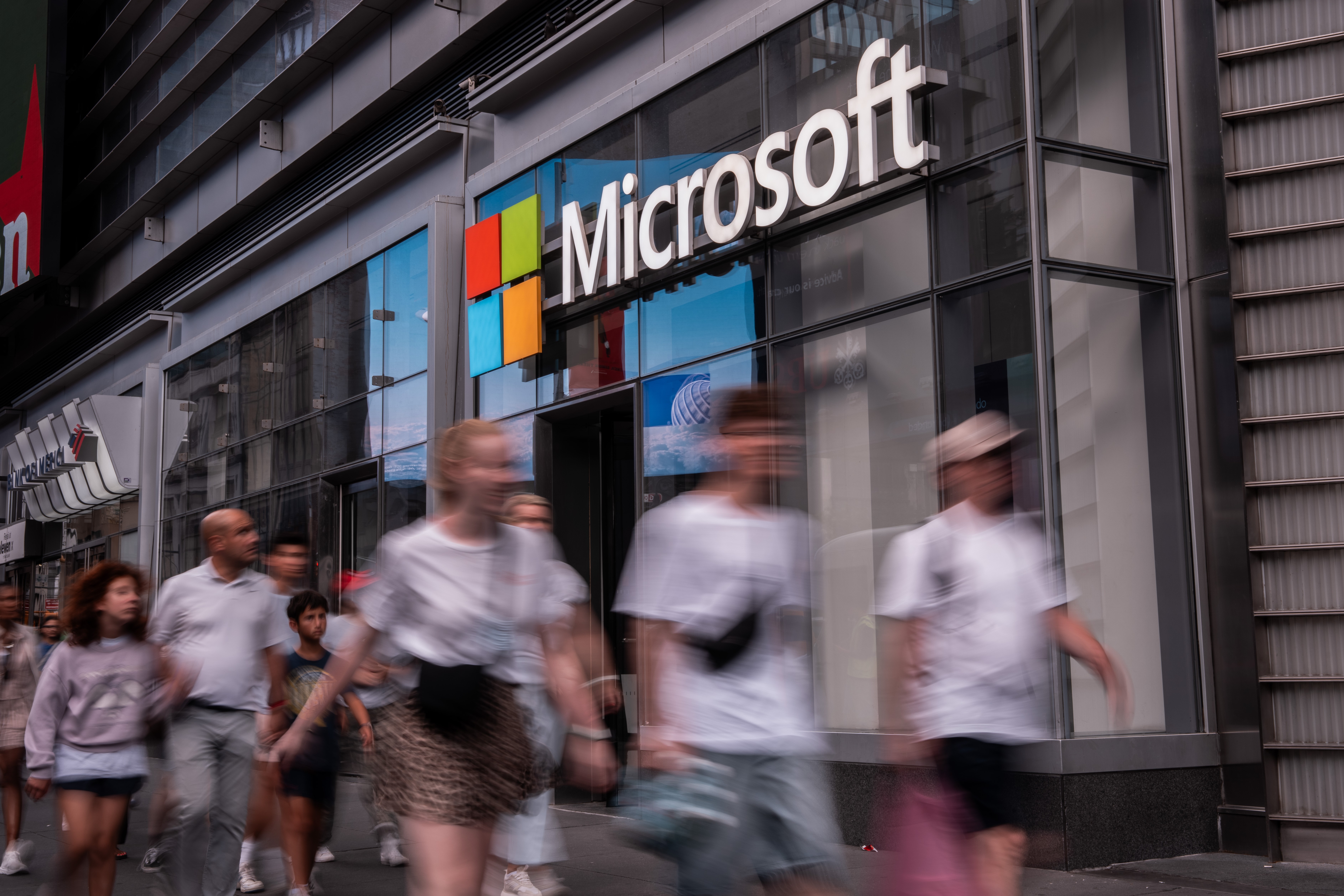 Microsoft tem lucro de US$ 31,8 bilhões no trimestre, pouco acima das estimativas