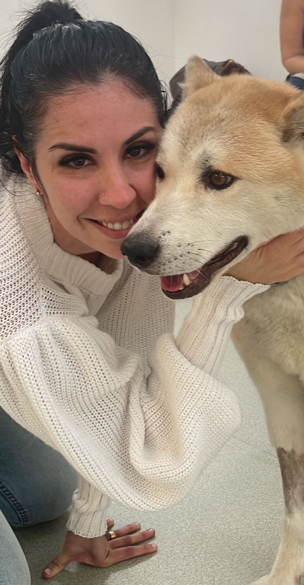 Nathalia ao lado de sua companheira, Kyara — Foto: Arquivo pessoal