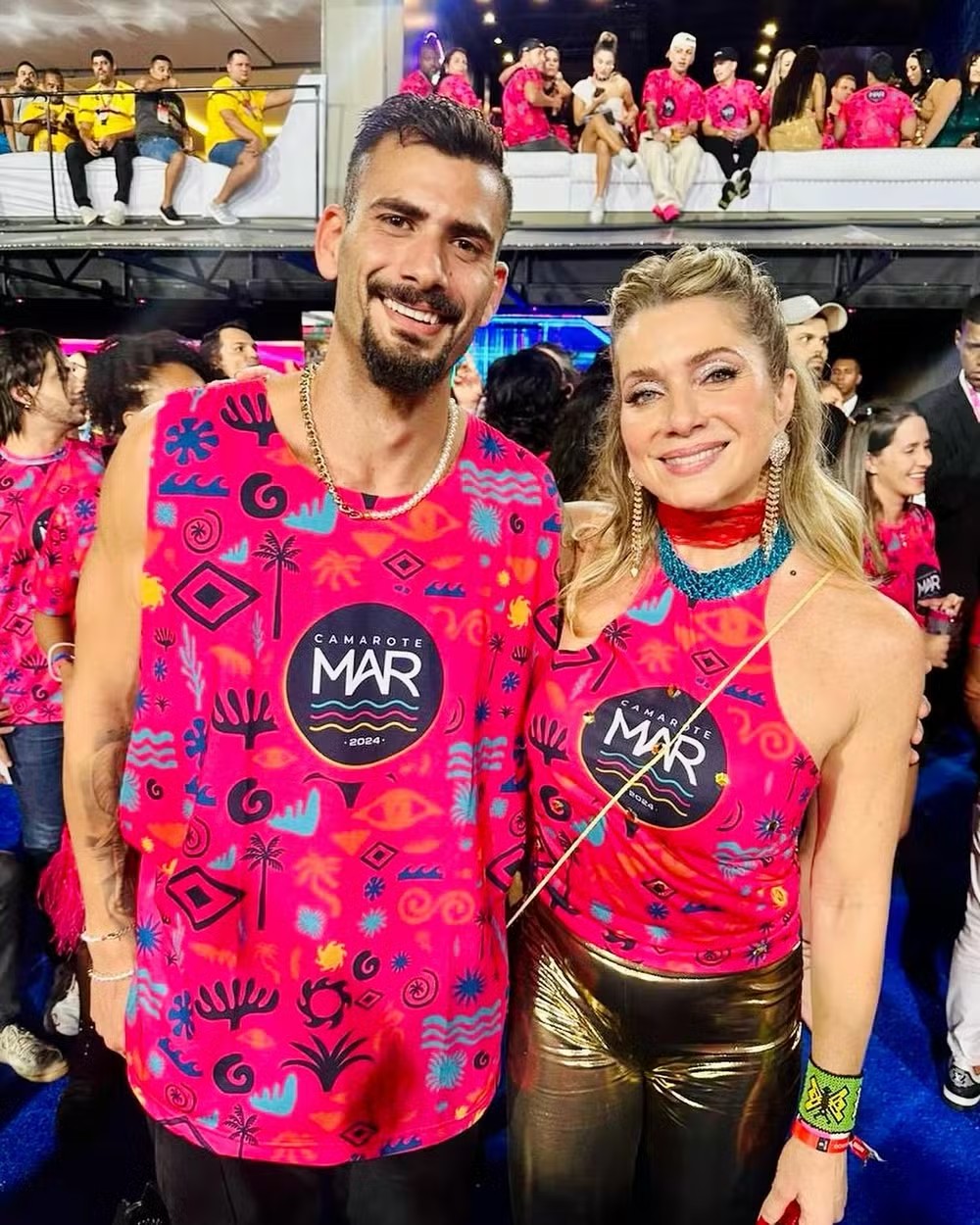 O participante do "BBB 24" Nizam conheceu a atriz Letícia Spiller durante o carnaval carioca do mesmo ano. Eles mantiveram um relacionamento por quatro meses — Foto: reprodução