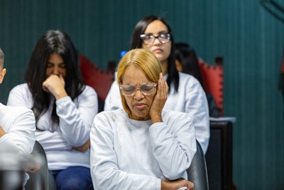 contioutra.com - &ldquo;At&eacute; para os padr&otilde;es dela, foi longe demais": Da cadeia, Flordelis ganha R$ 10 mil ap&oacute;s acusa&ccedil;&otilde;es chocantes feitas por ex-patroa