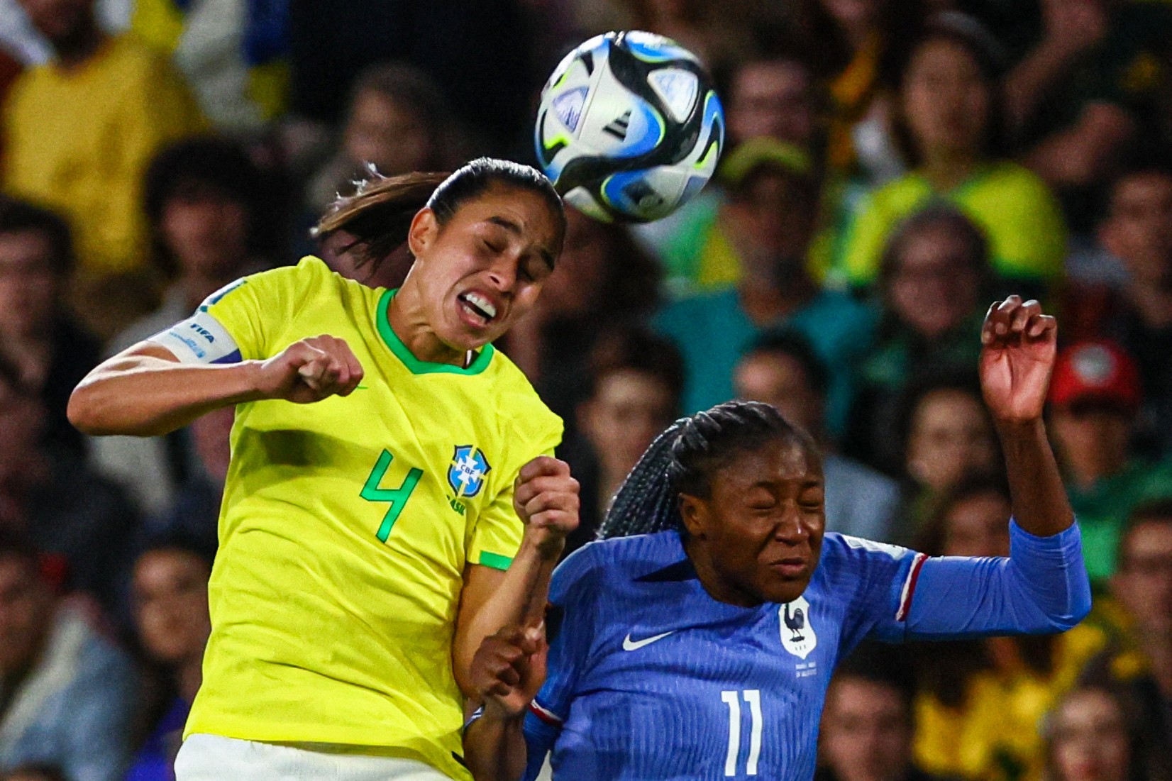 FIFA lança guias para jogadoras grávidas e no pós-parto