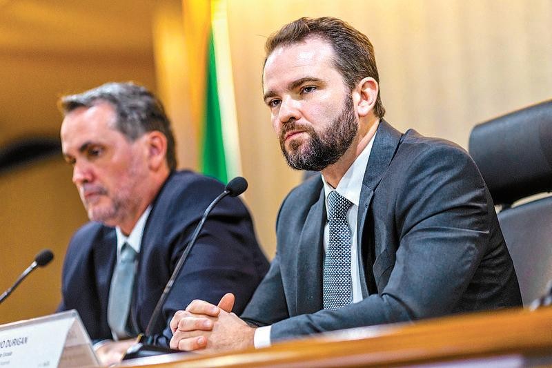 Congelamento de despesas ajuda a pagar redução da fila do INSS, mas governo mantém déficit