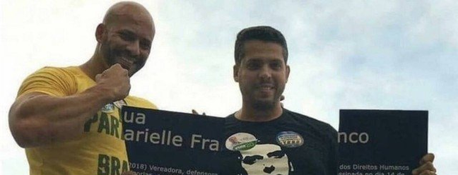 Daniel Silveira ficou famoso por quebrar a placa de rua em homenagem à vereadora assassinada do PSOL, Marielle Franco — Foto: Reprodução