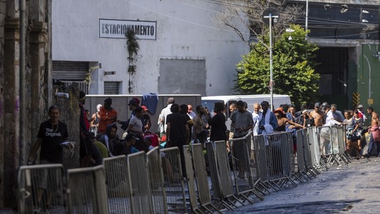 Grades na Cracolândia: Defensoria diz que apura violações de direitos humanos, e especialistas divergem sobre a medida