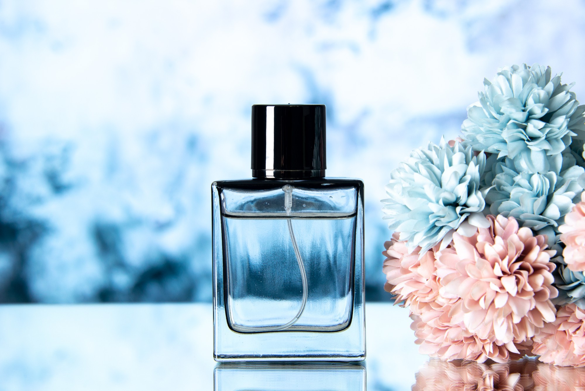 Perfumes: veja fragrâncias para atrair abundância e ativar energia positiva em casa, segundo o Feng Shui